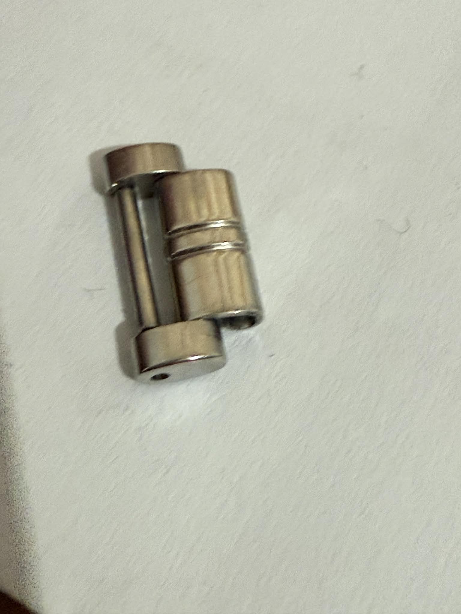 Bracelet link image 3