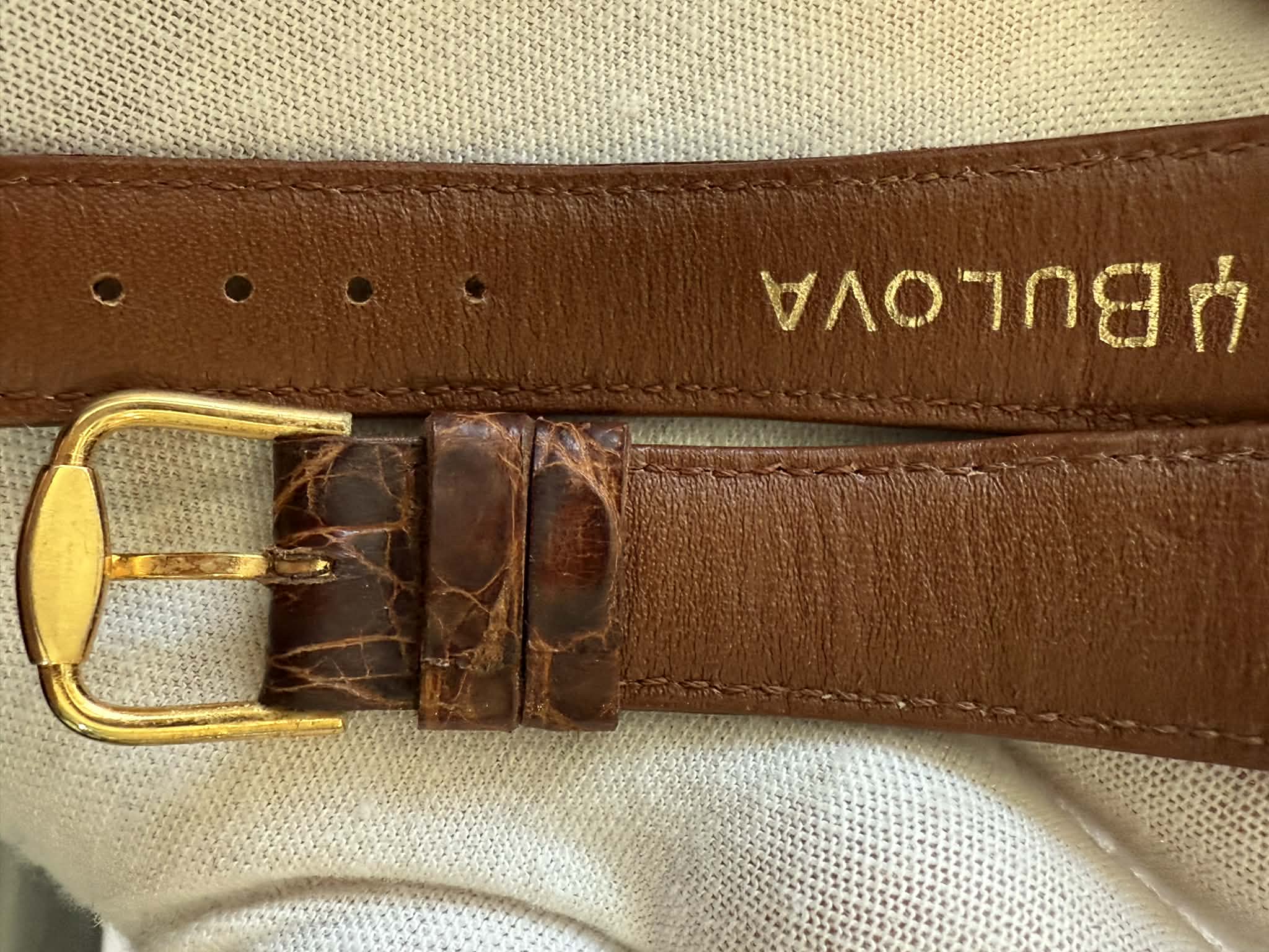 bulova lather 19mm image 1