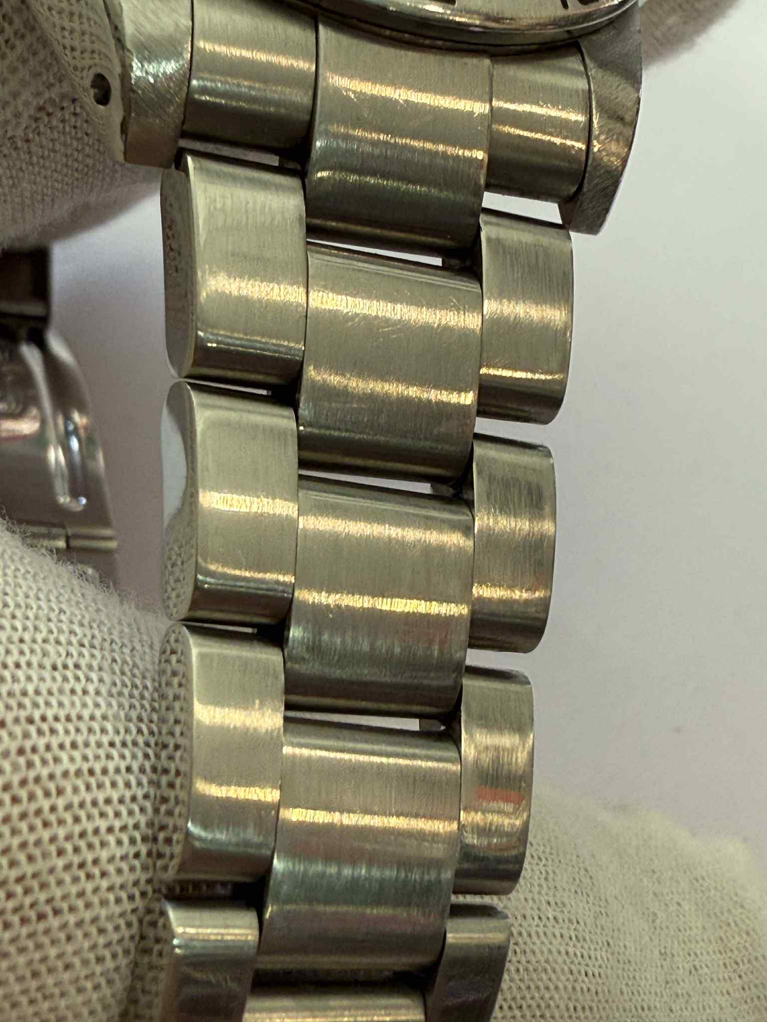 Explorer 16570 image 6