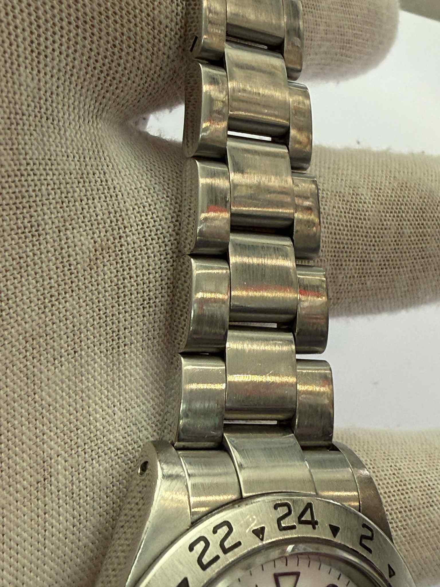 Explorer 16570 image 7