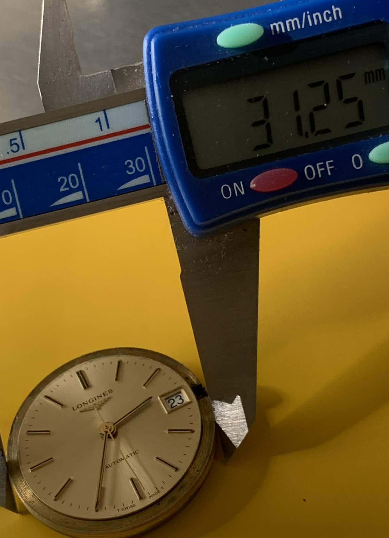 Longines L8902 movement - image 3