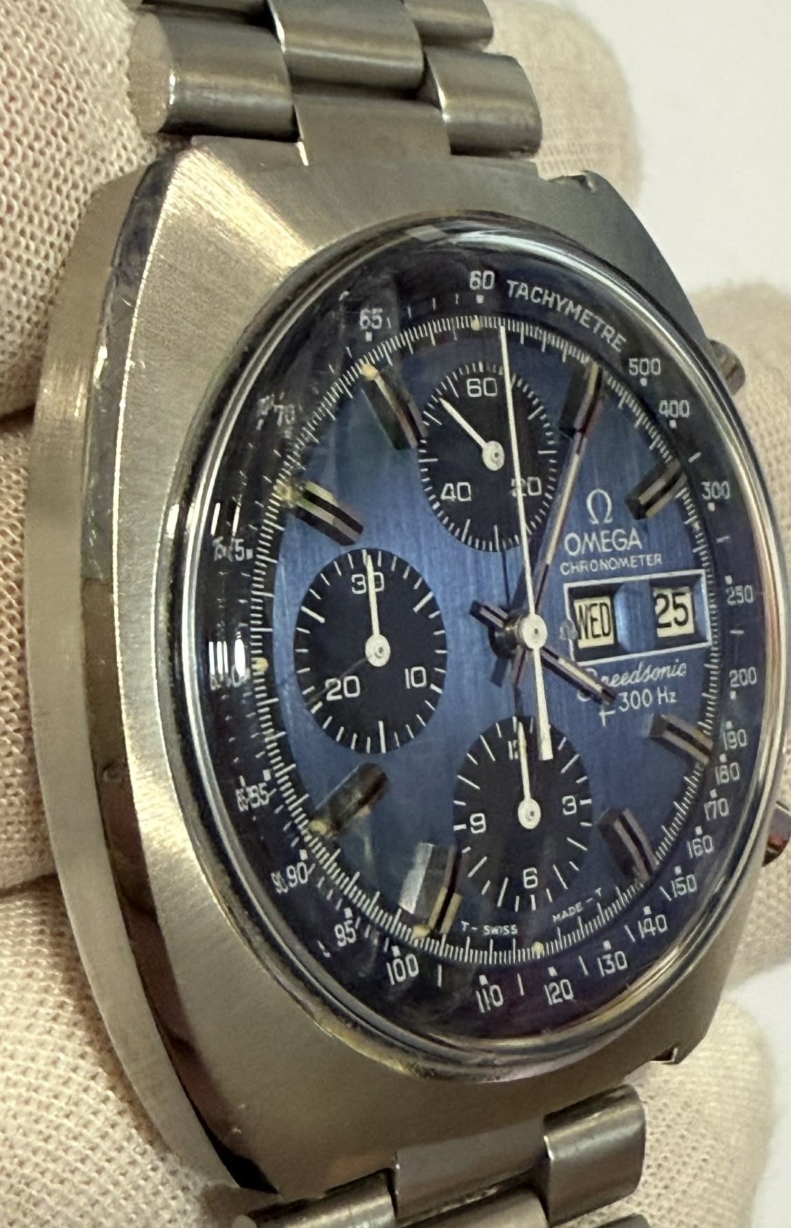 Omega-188.0002 image 3