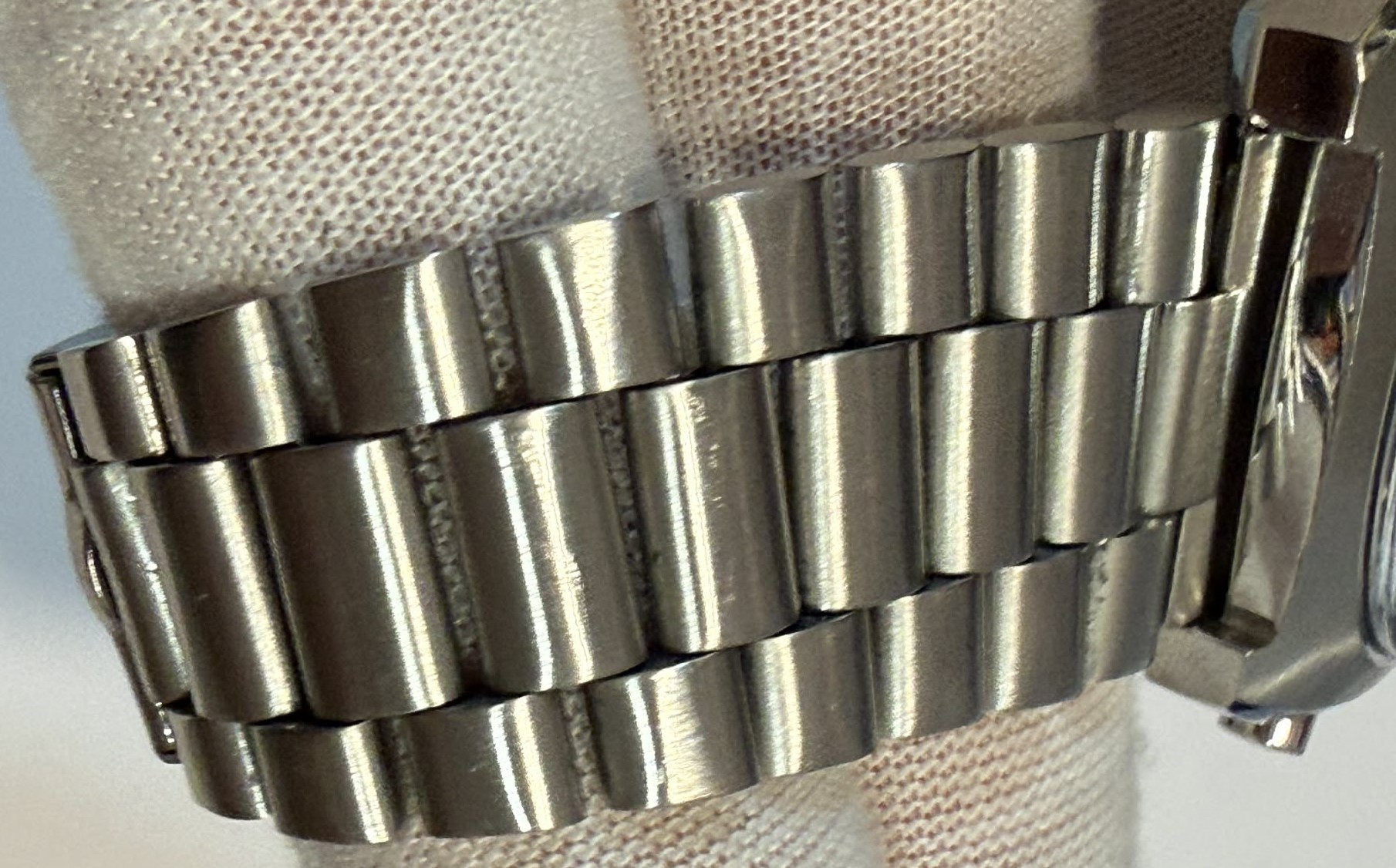 Omega-188.0002 image 8